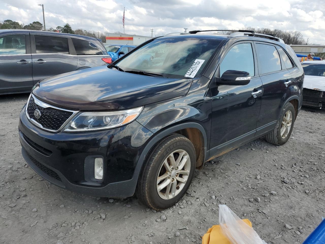 KIA SORENTO LX 2014