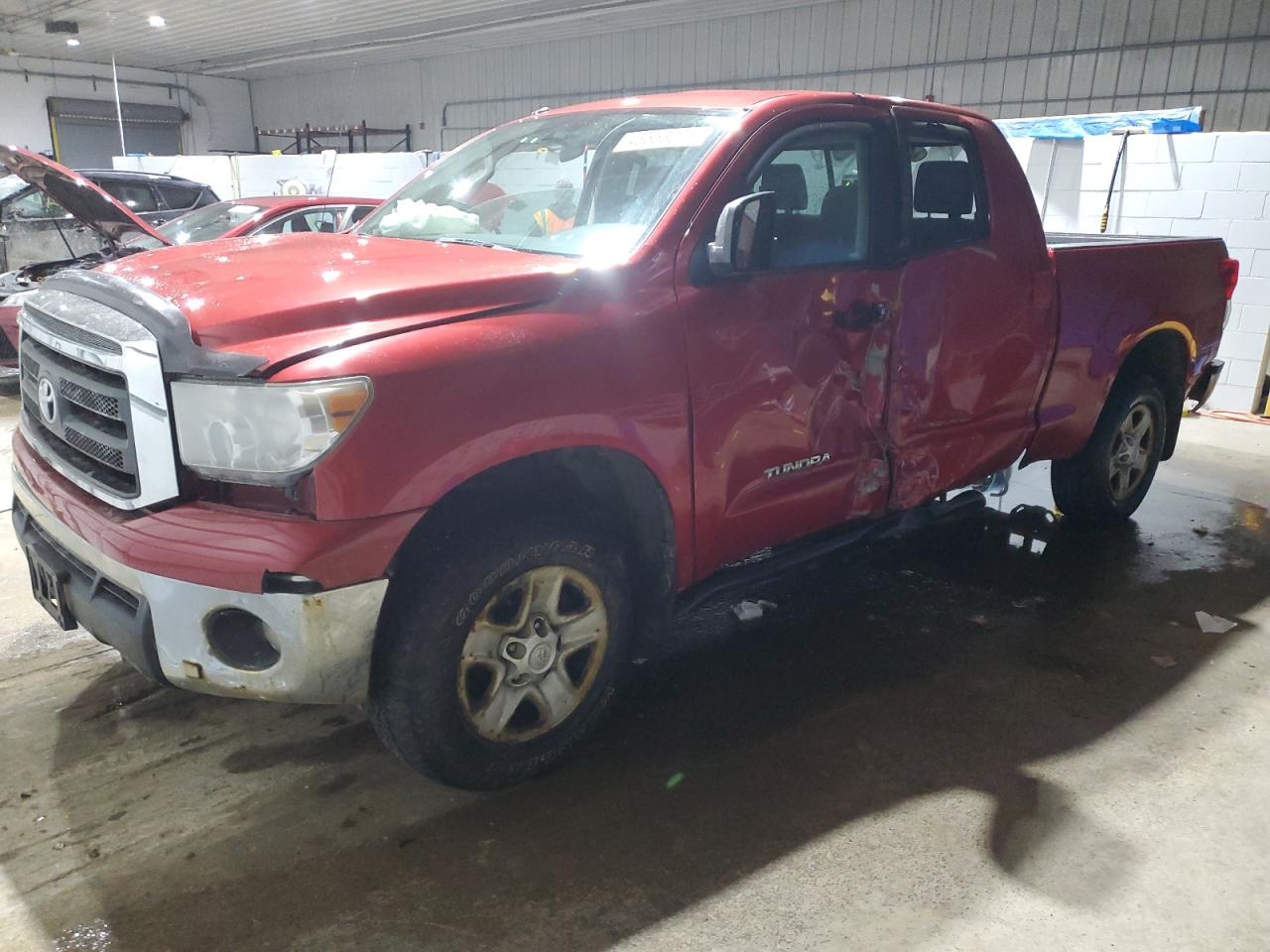 TOYOTA TUNDRA DOU 2012