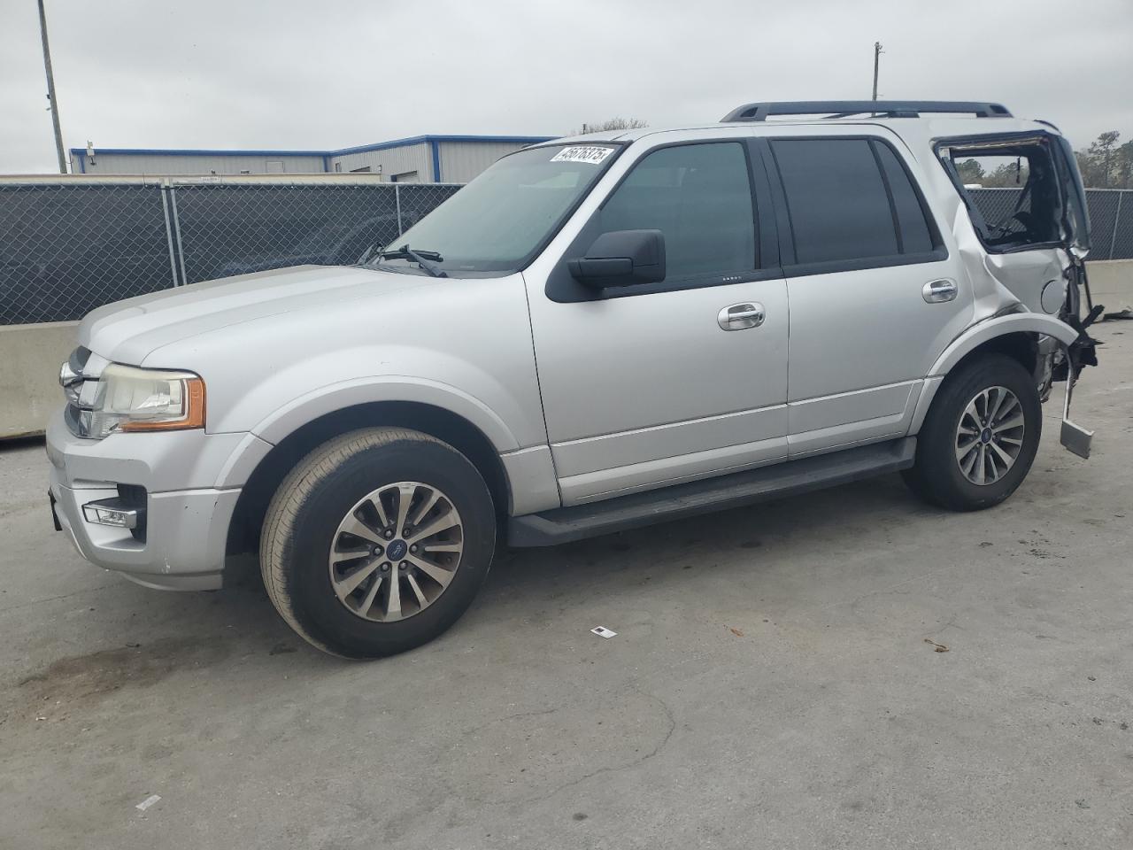FORD EXPEDITION 2017