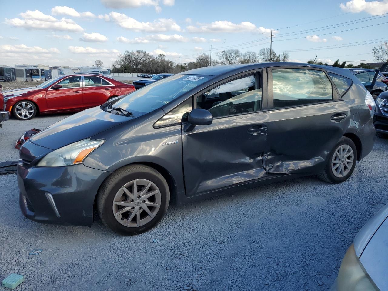 TOYOTA PRIUS V 2014