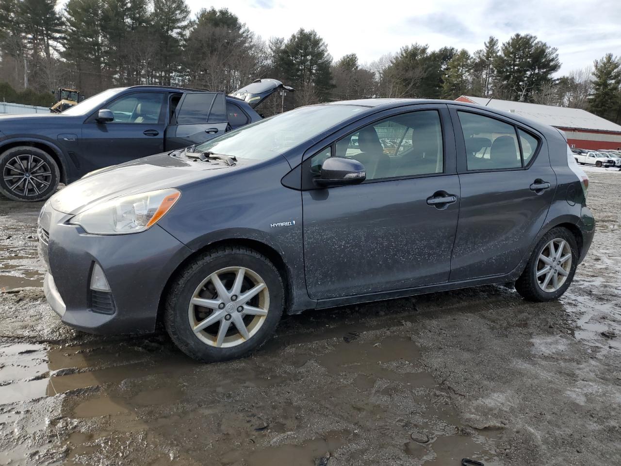 TOYOTA PRIUS C 2012