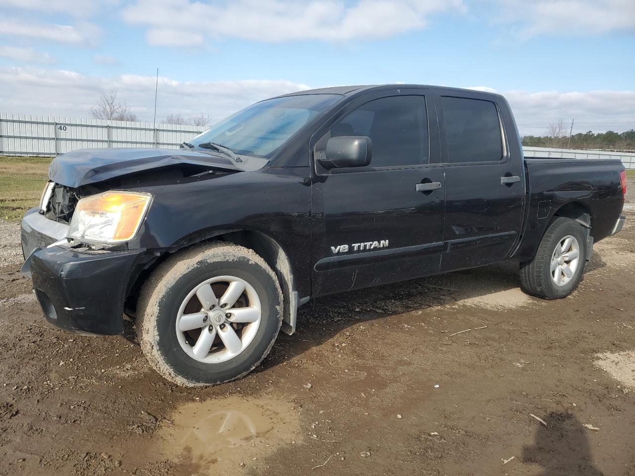 NISSAN TITAN S 2012