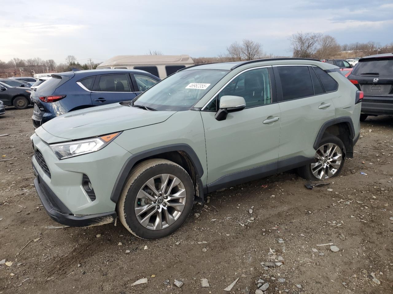 TOYOTA RAV4 XLE P 2021