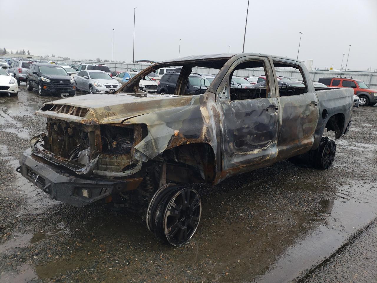 TOYOTA TUNDRA CRE 2019