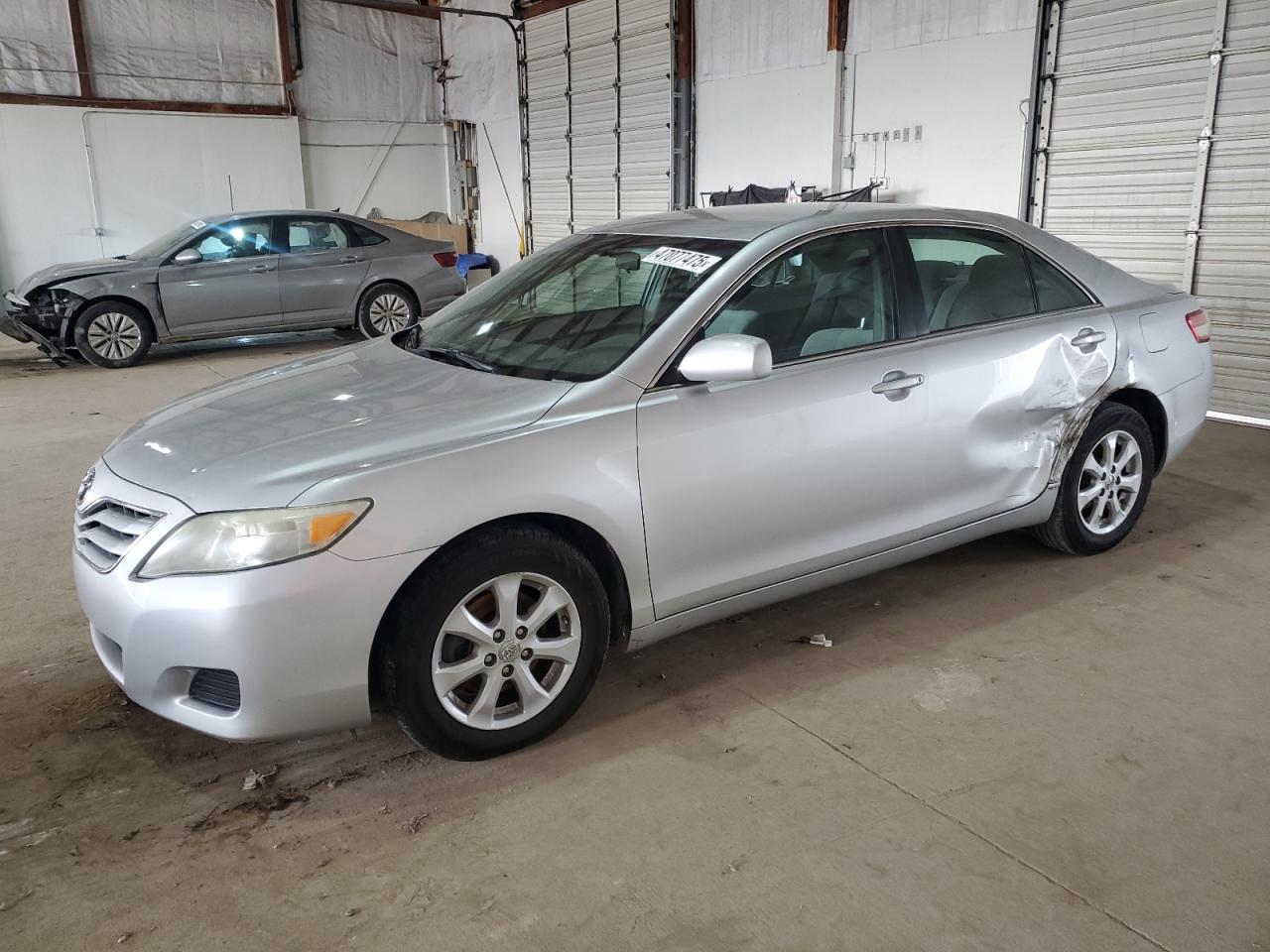 TOYOTA CAMRY BASE 2011