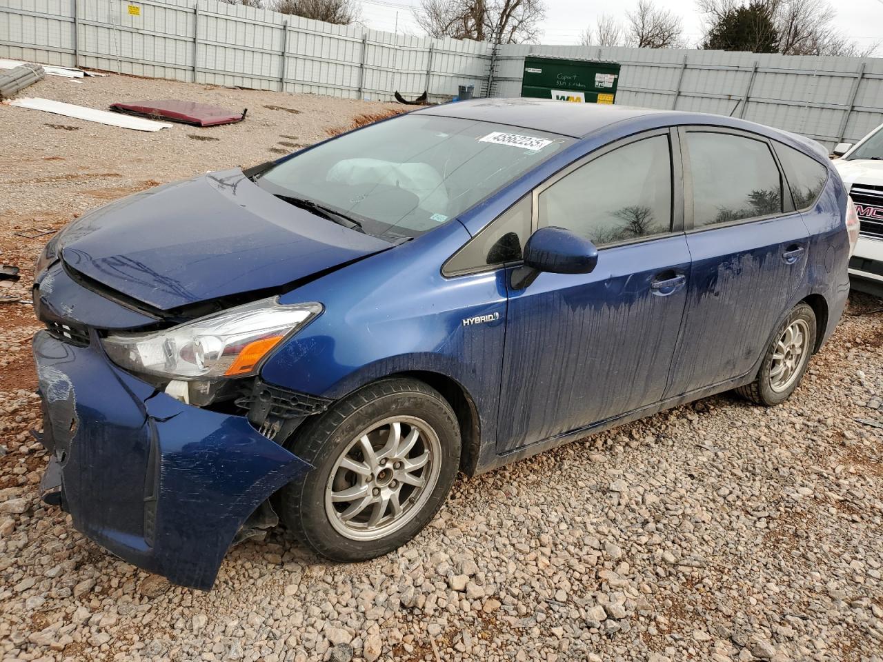 TOYOTA PRIUS V 2016