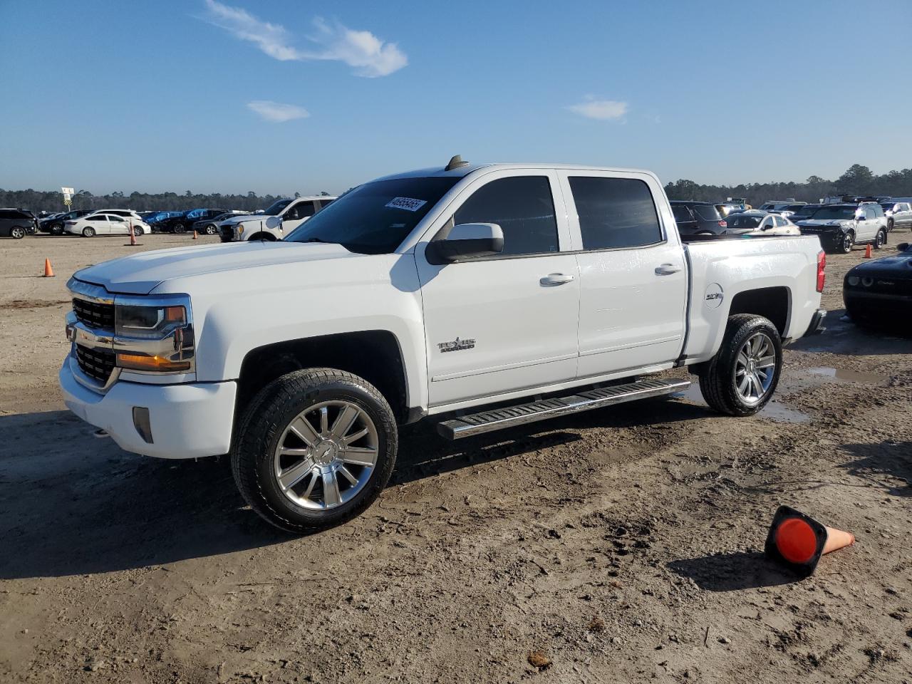 CHEVROLET SILVERADO 2018