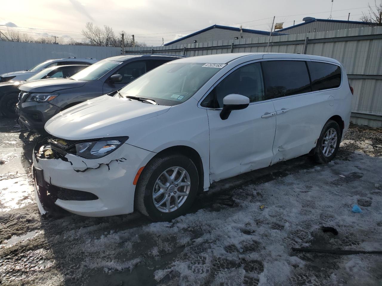 CHRYSLER VOYAGER LX 2023