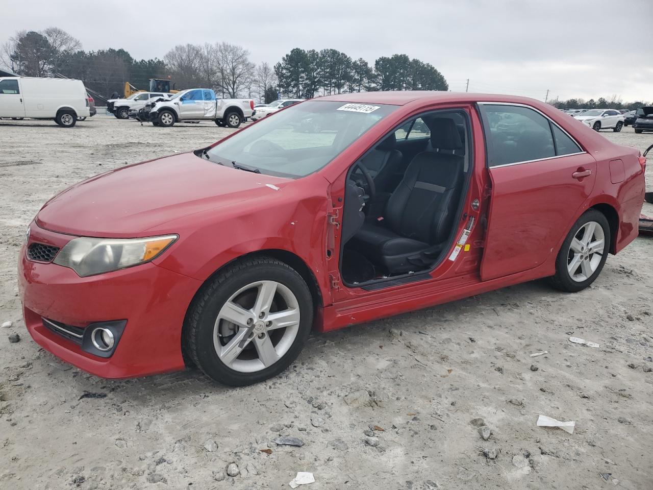 TOYOTA CAMRY L 2014