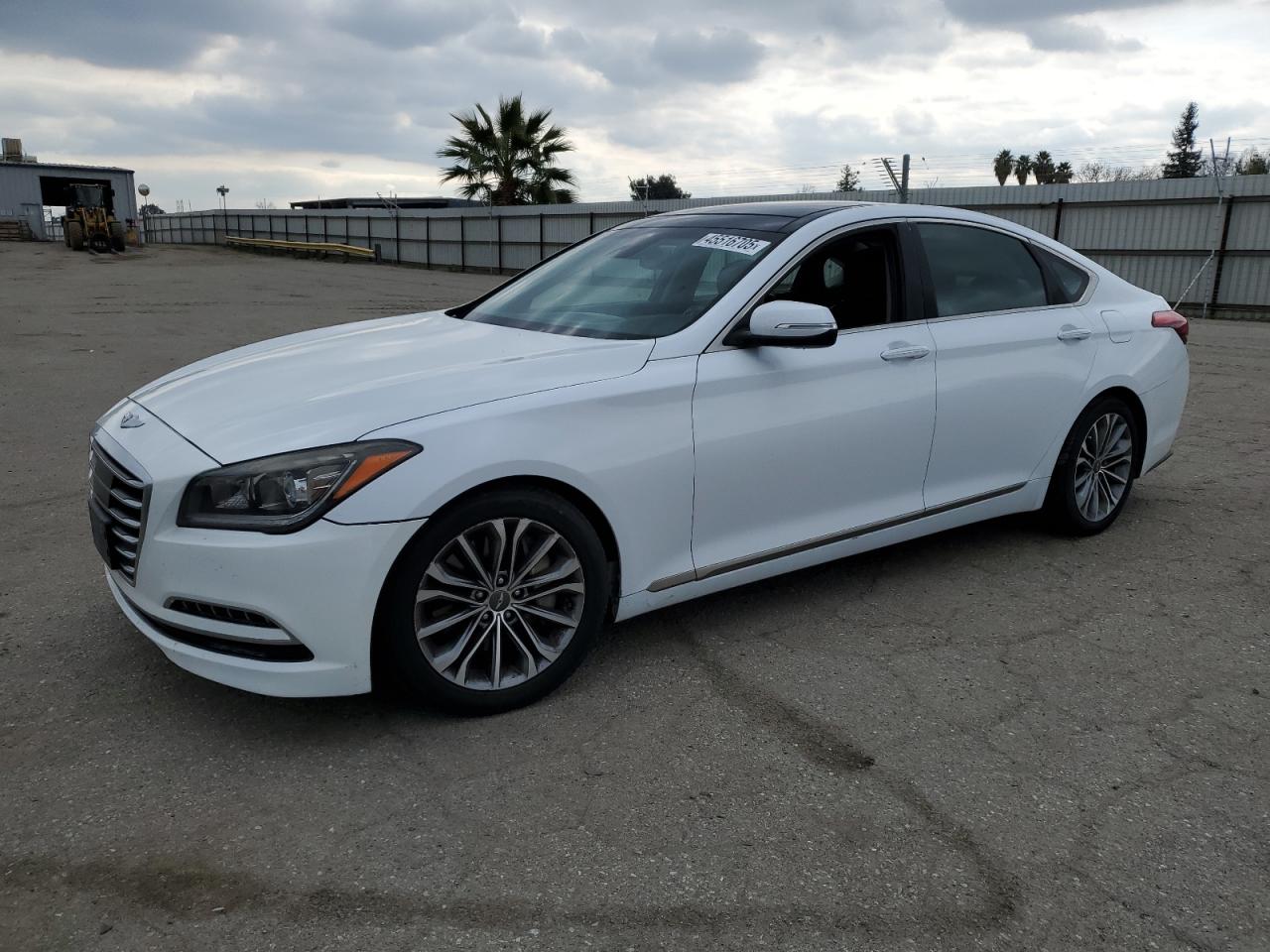 HYUNDAI GENESIS 3. 2015