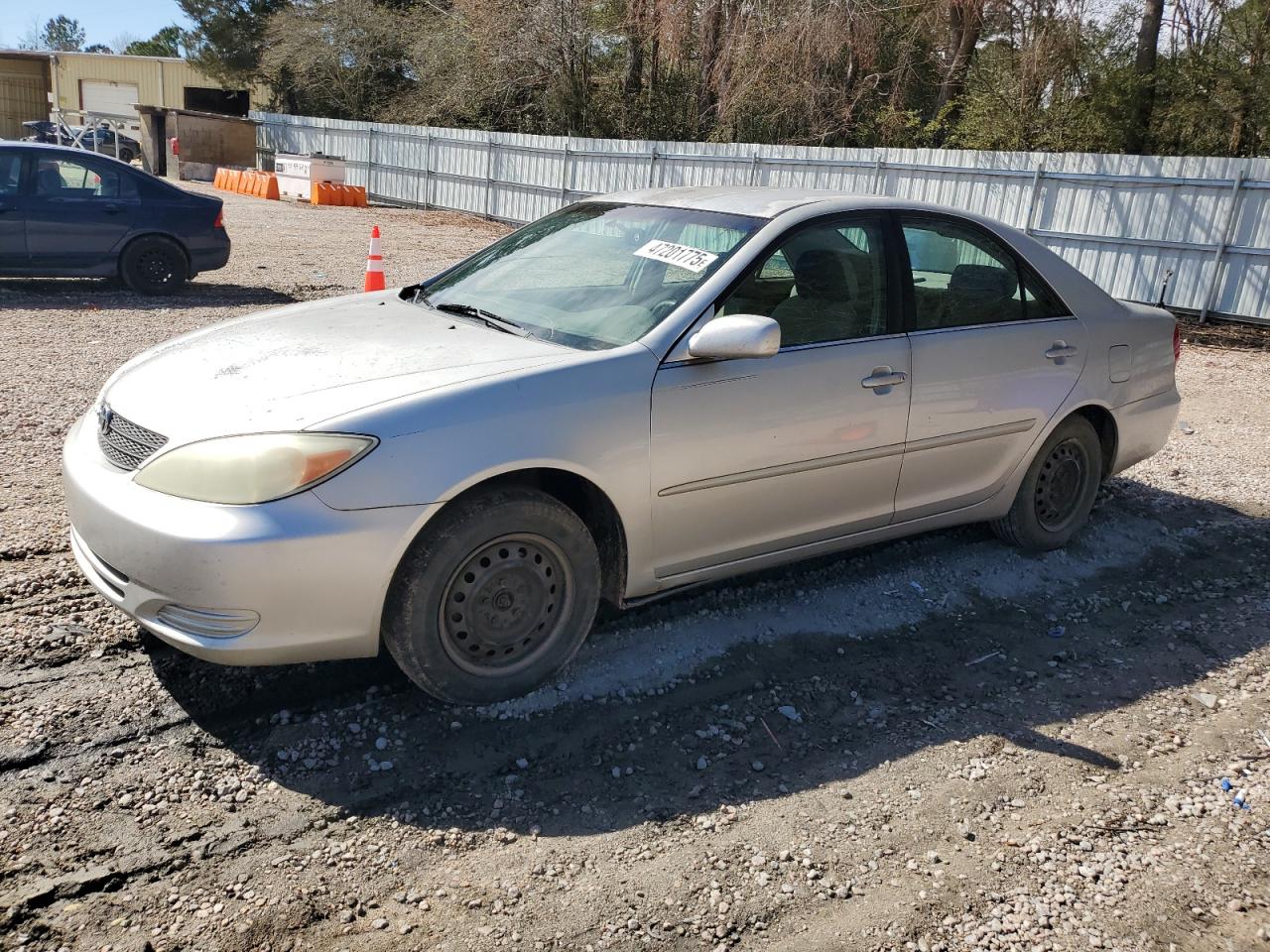 TOYOTA CAMRY LE 2002