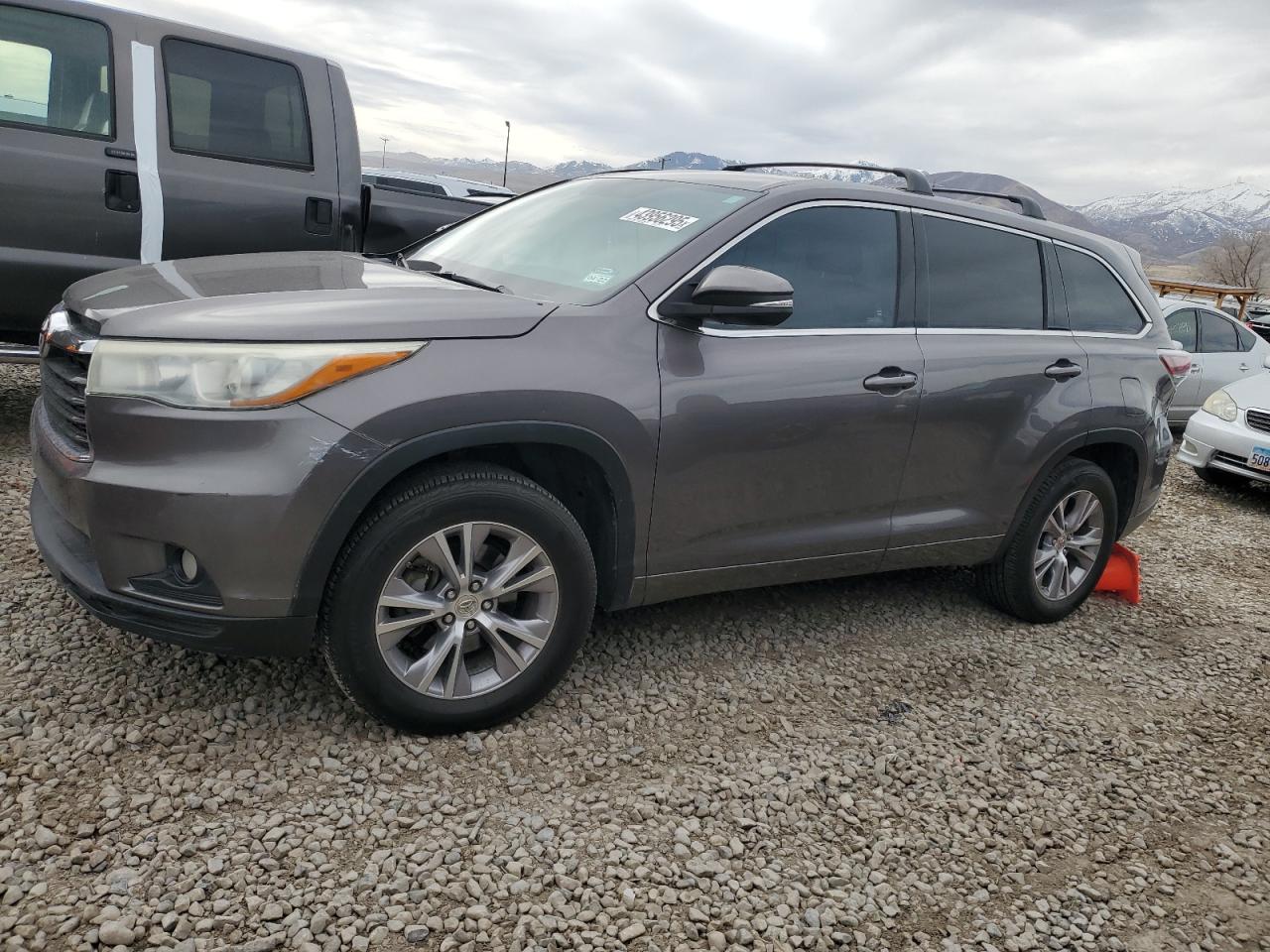 TOYOTA HIGHLANDER 2015