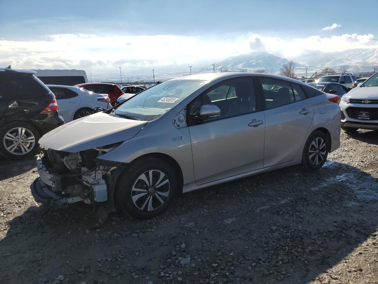 TOYOTA PRIUS PRIM 2017