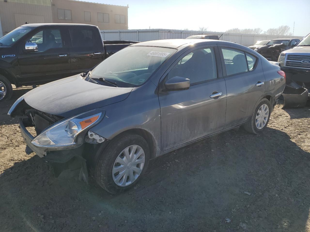 NISSAN VERSA S 2019