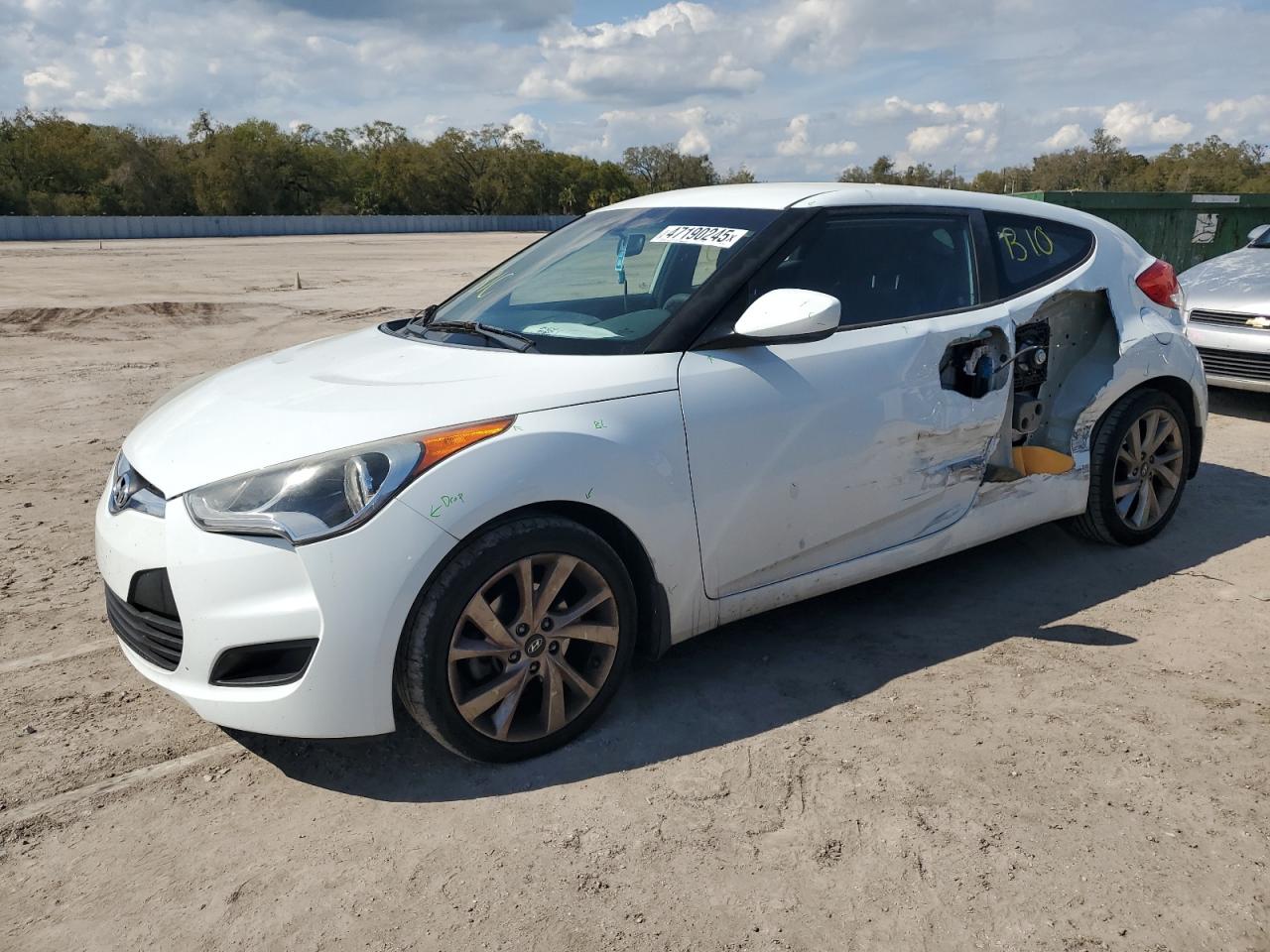 HYUNDAI VELOSTER 2016