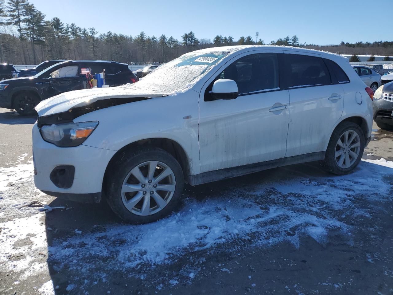 MITSUBISHI OUTLANDER 2015