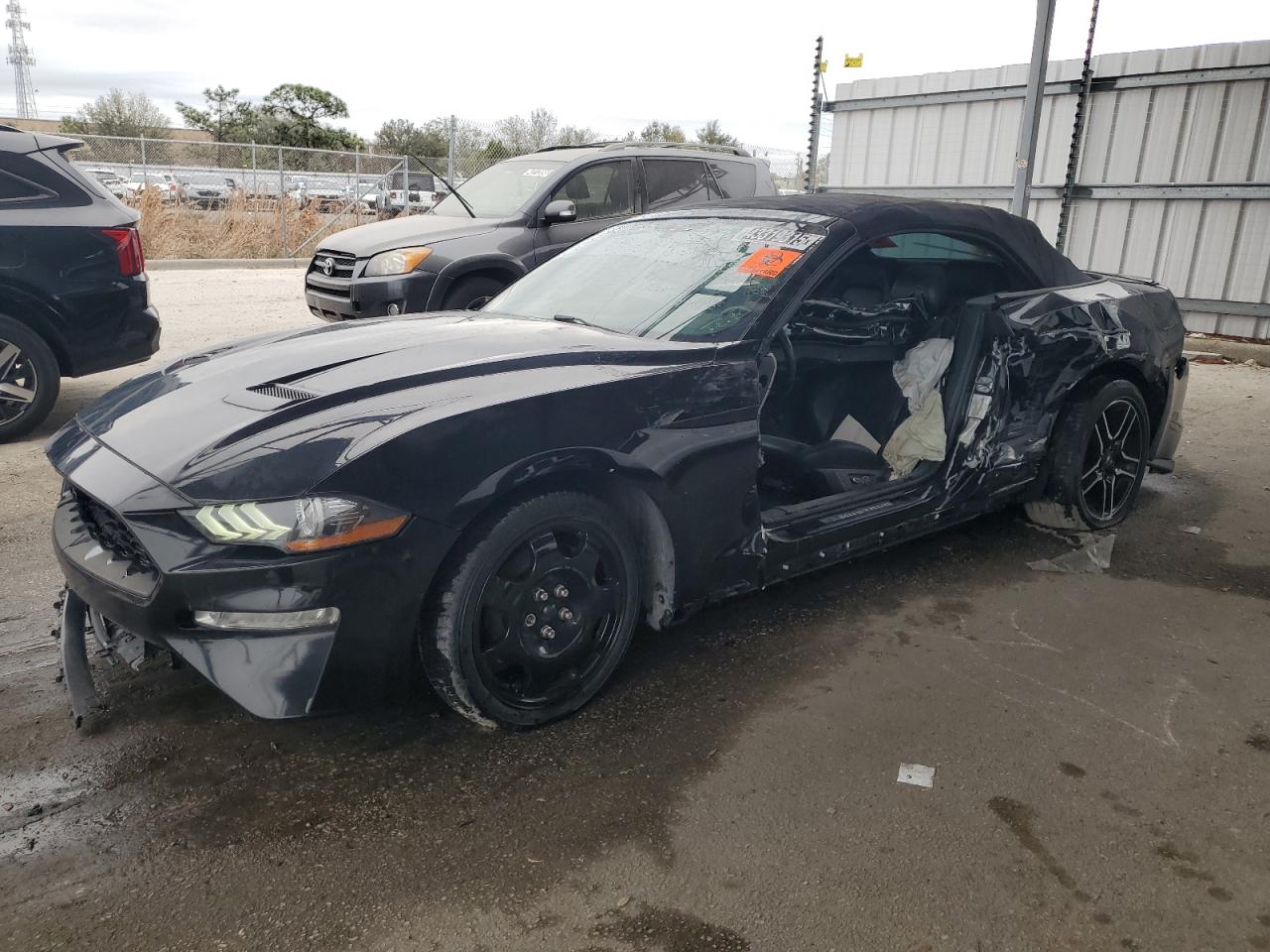 FORD MUSTANG 2018