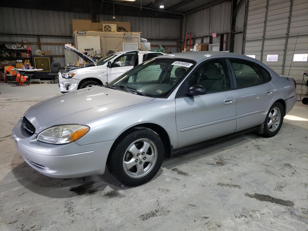 FORD TAURUS SE 2005