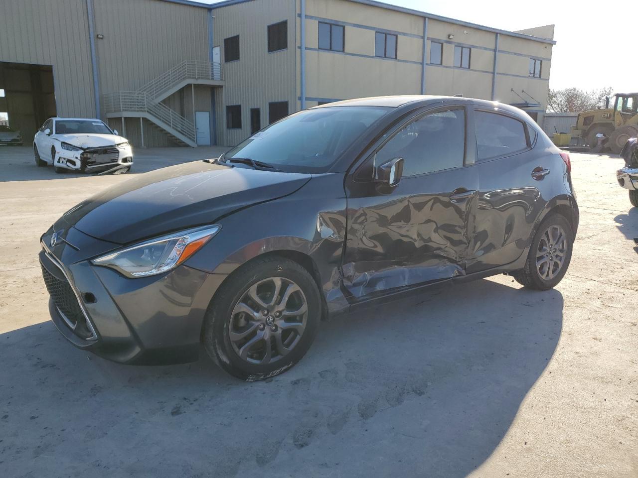 TOYOTA YARIS LE 2020