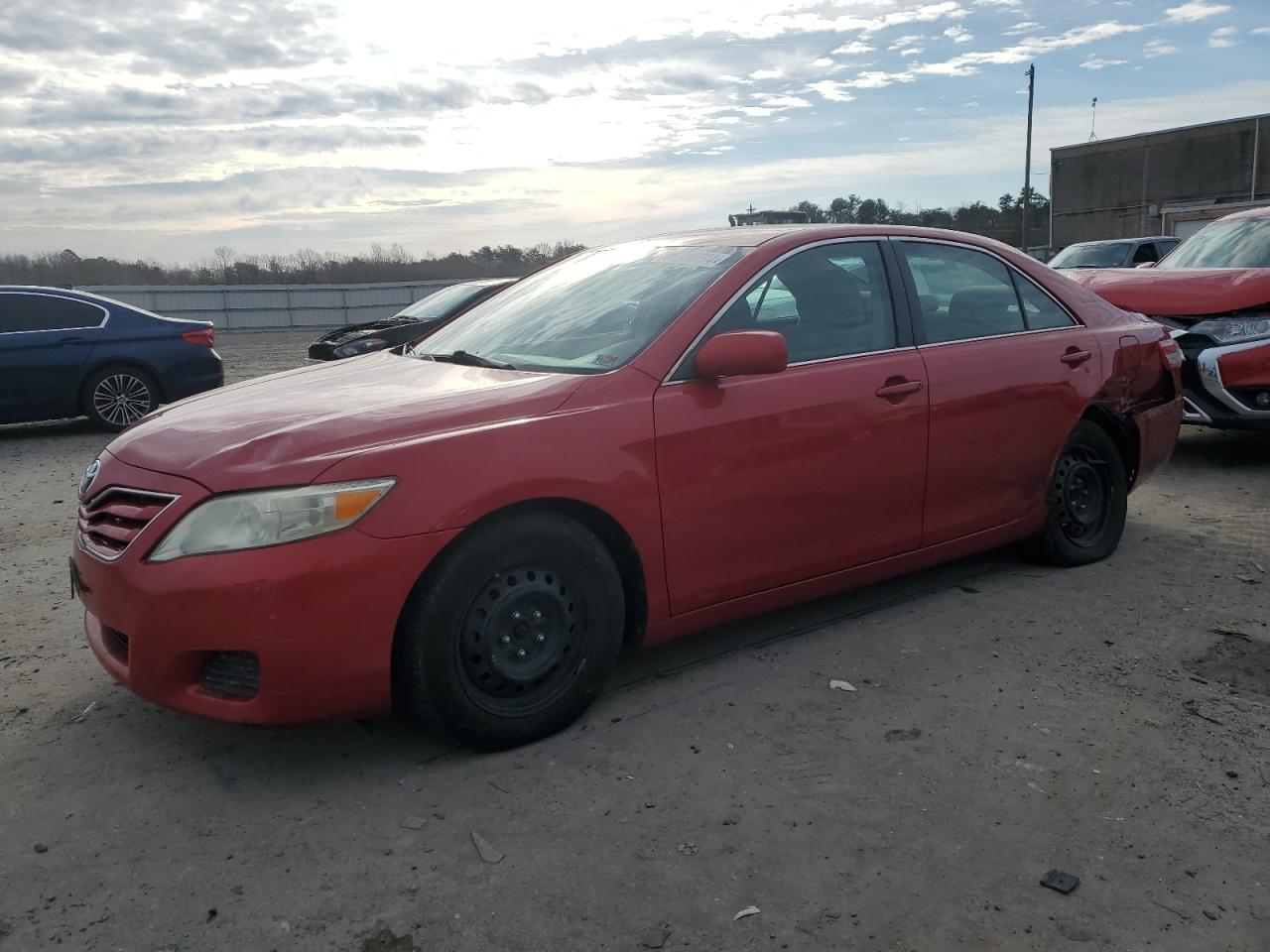 TOYOTA CAMRY BASE 2010