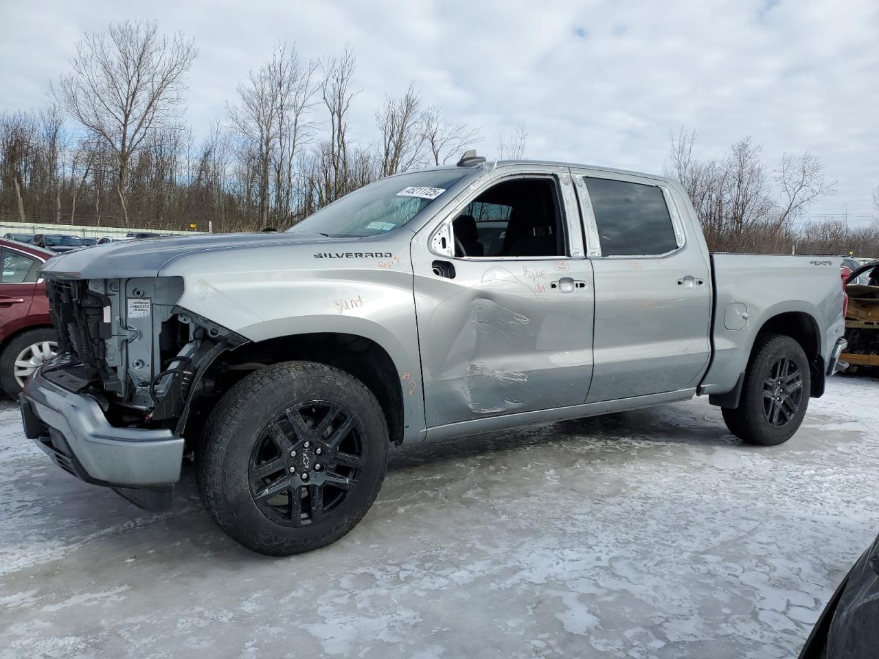 CHEVROLET SILVERADO 2024