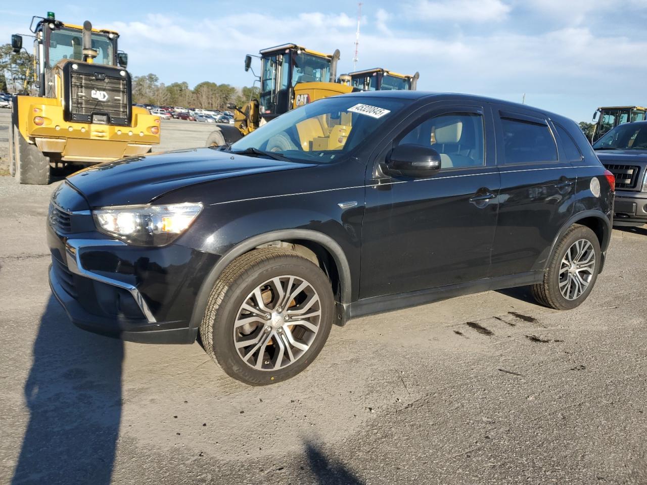 MITSUBISHI OUTLANDER 2017