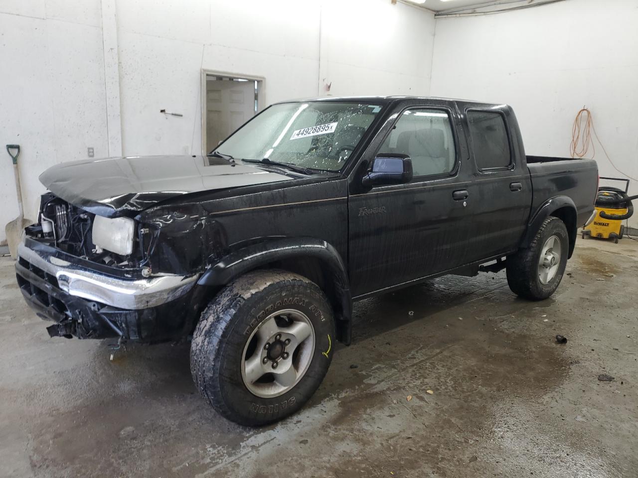NISSAN FRONTIER C 2000