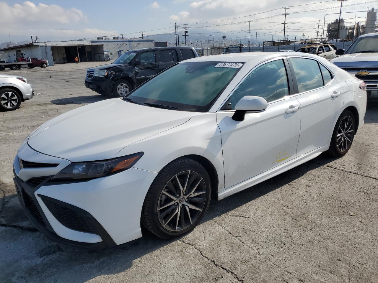 TOYOTA CAMRY SE 2022