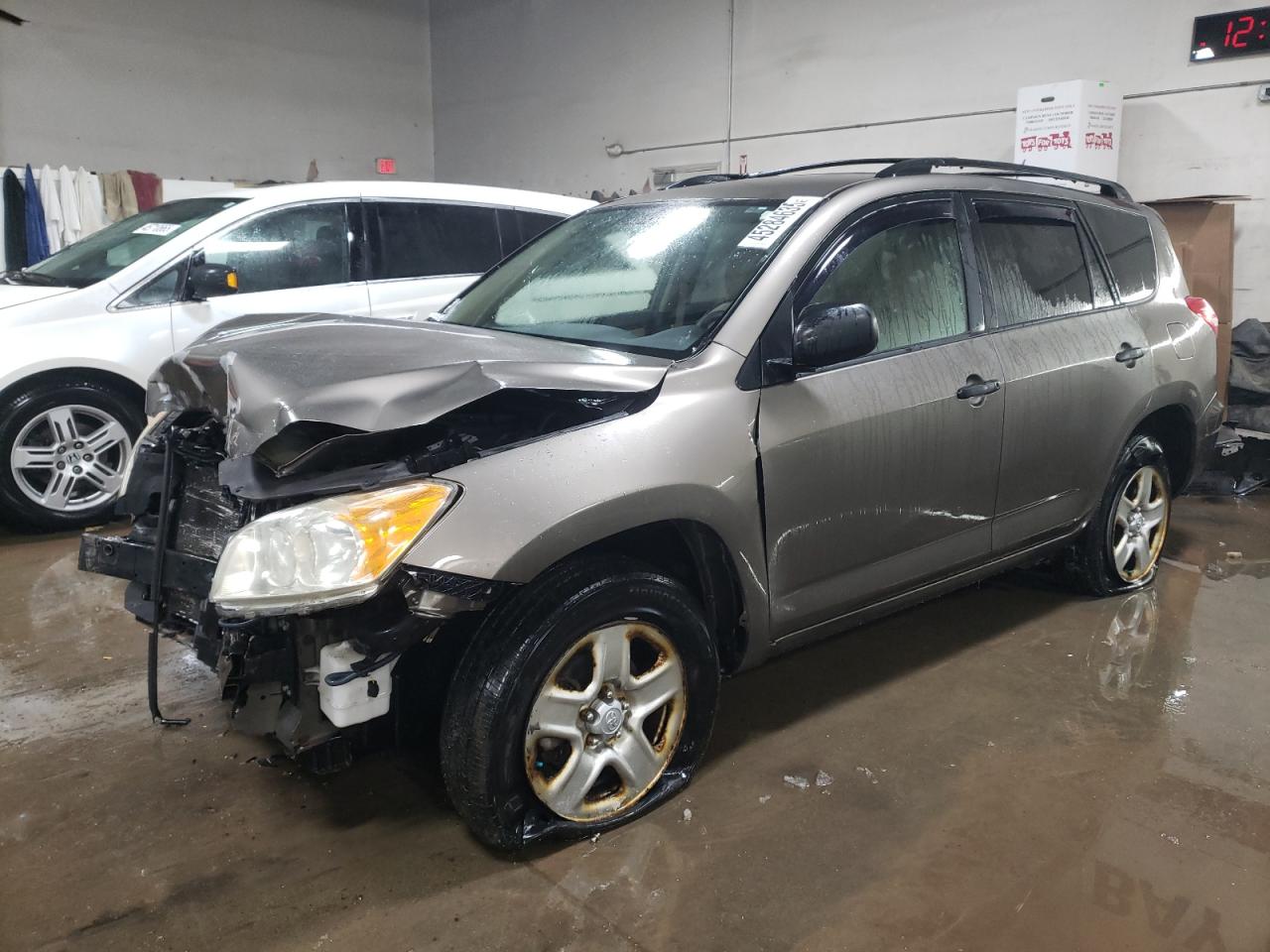 TOYOTA RAV4 2011