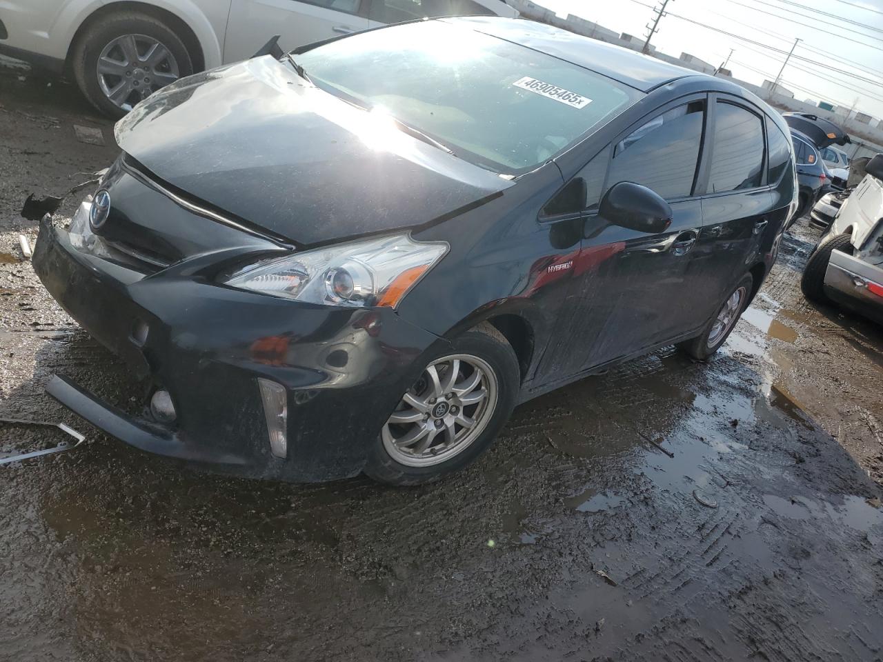 TOYOTA PRIUS V 2014
