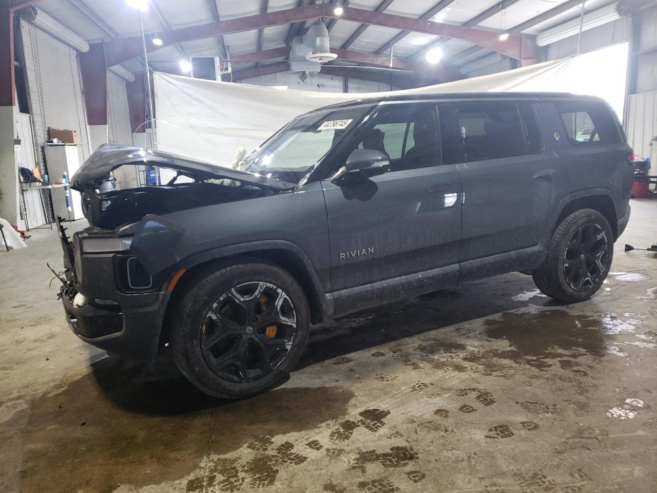 RIVIAN R1S LAUNCH 2023