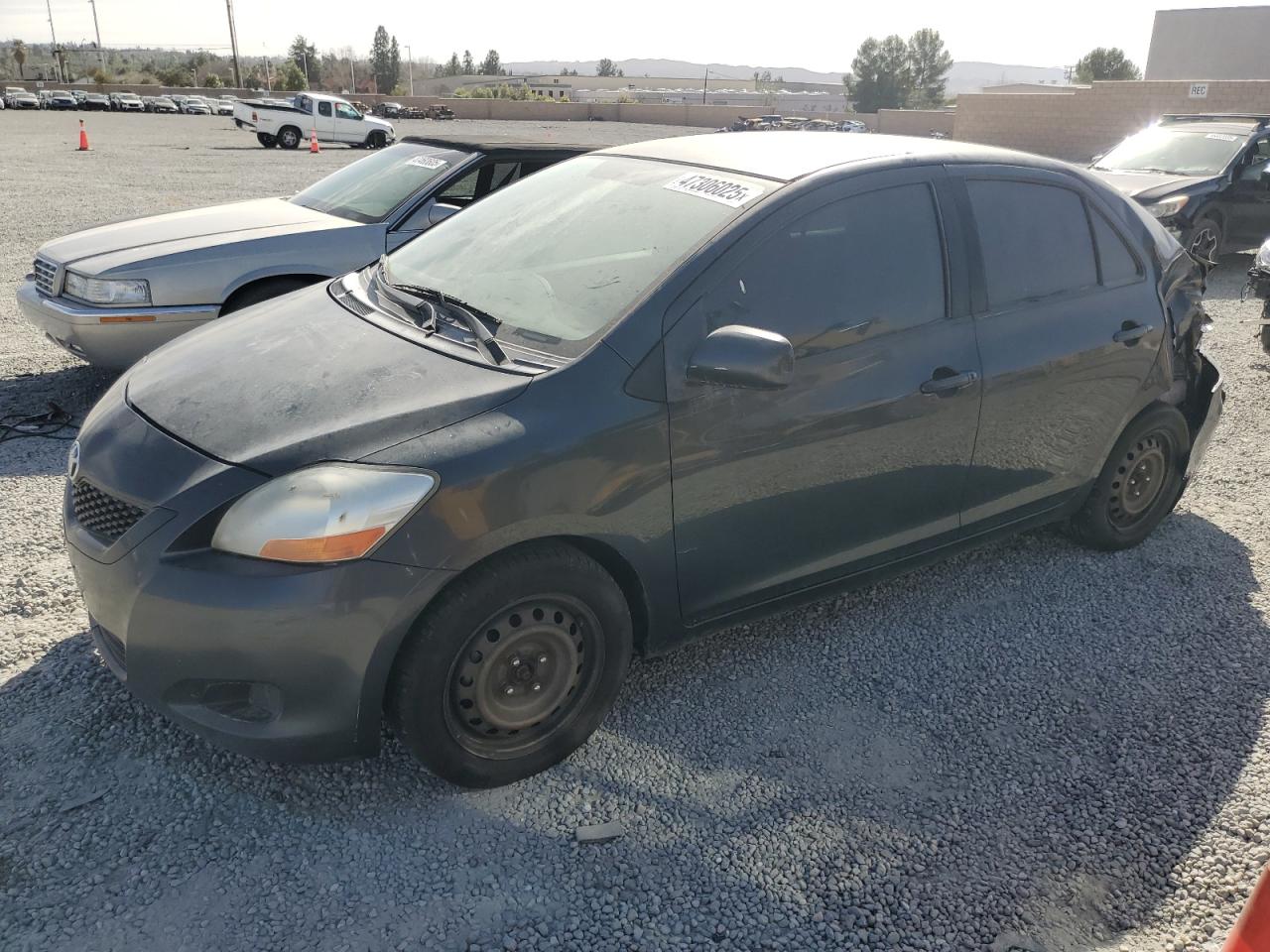 TOYOTA YARIS 2009