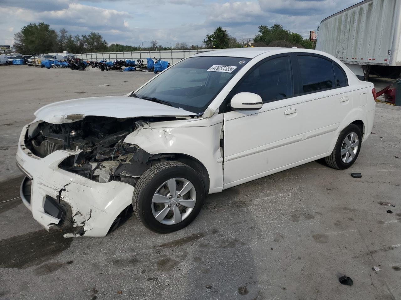 KIA RIO BASE 2011