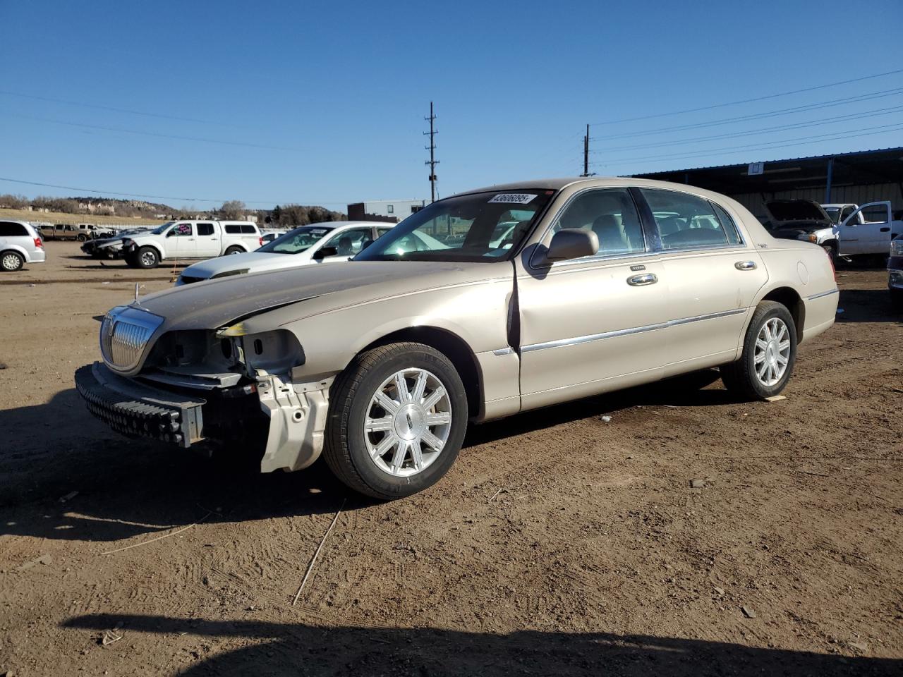 LINCOLN TOWN CAR S 2008