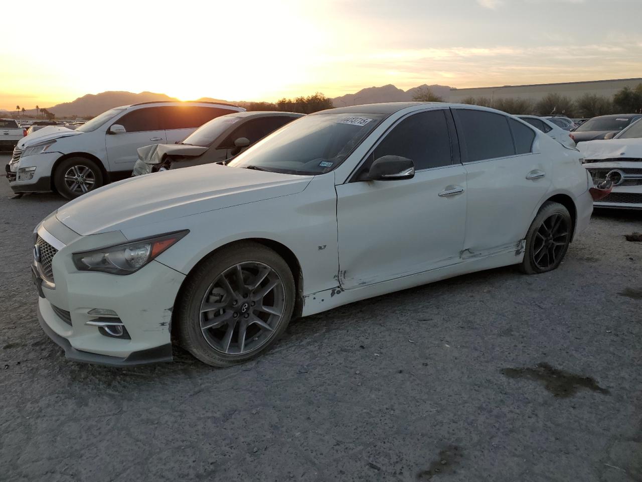 INFINITI Q50 BASE 2014