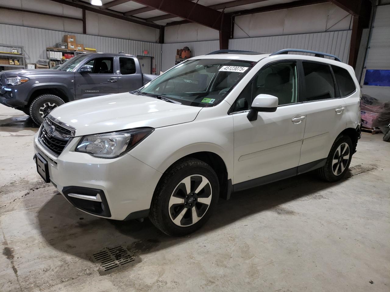 SUBARU FORESTER 2018