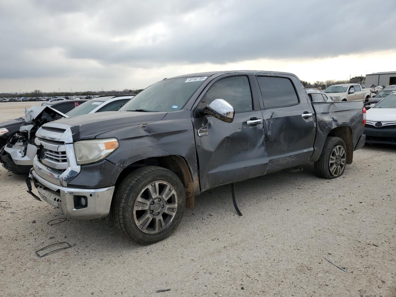 TOYOTA TUNDRA CRE 2014