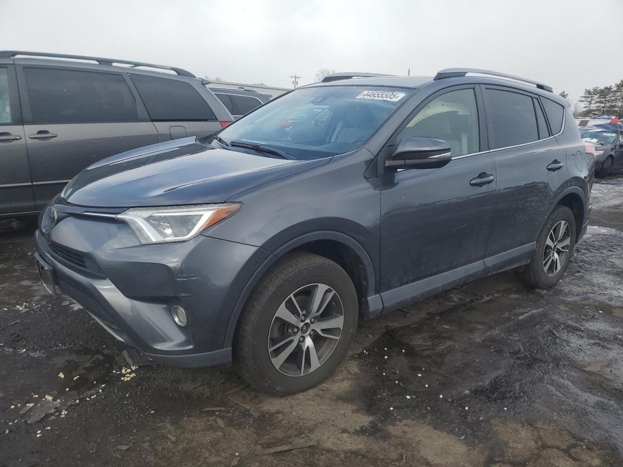 TOYOTA RAV4 XLE 2017