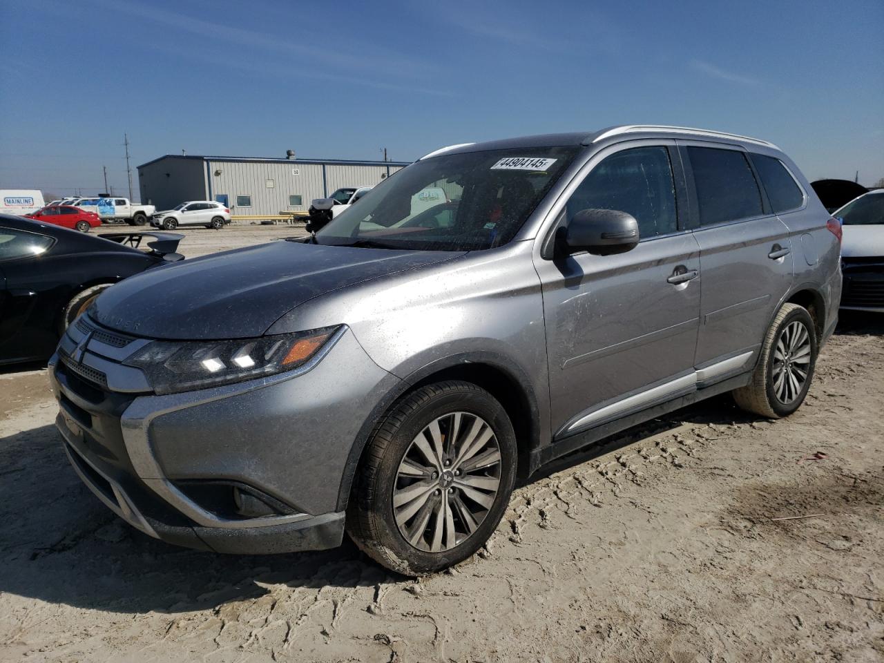 MITSUBISHI OUTLANDER 2019