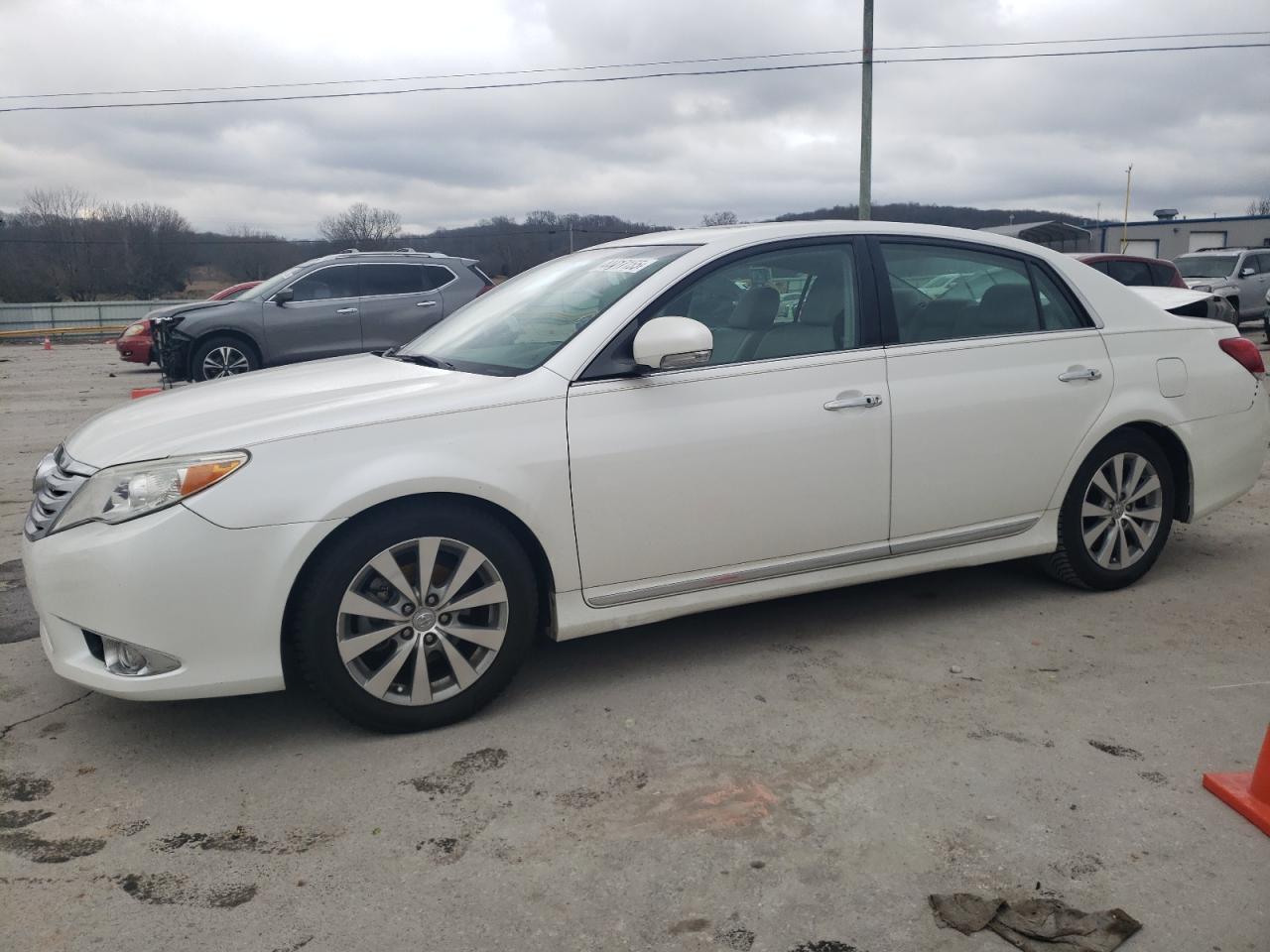 TOYOTA AVALON BAS 2012