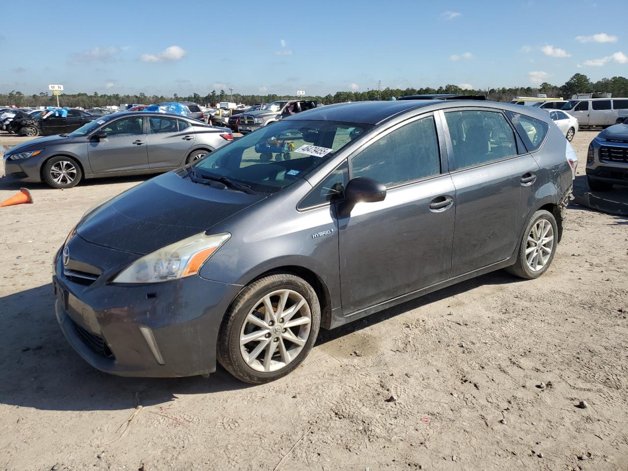 TOYOTA PRIUS V 2014