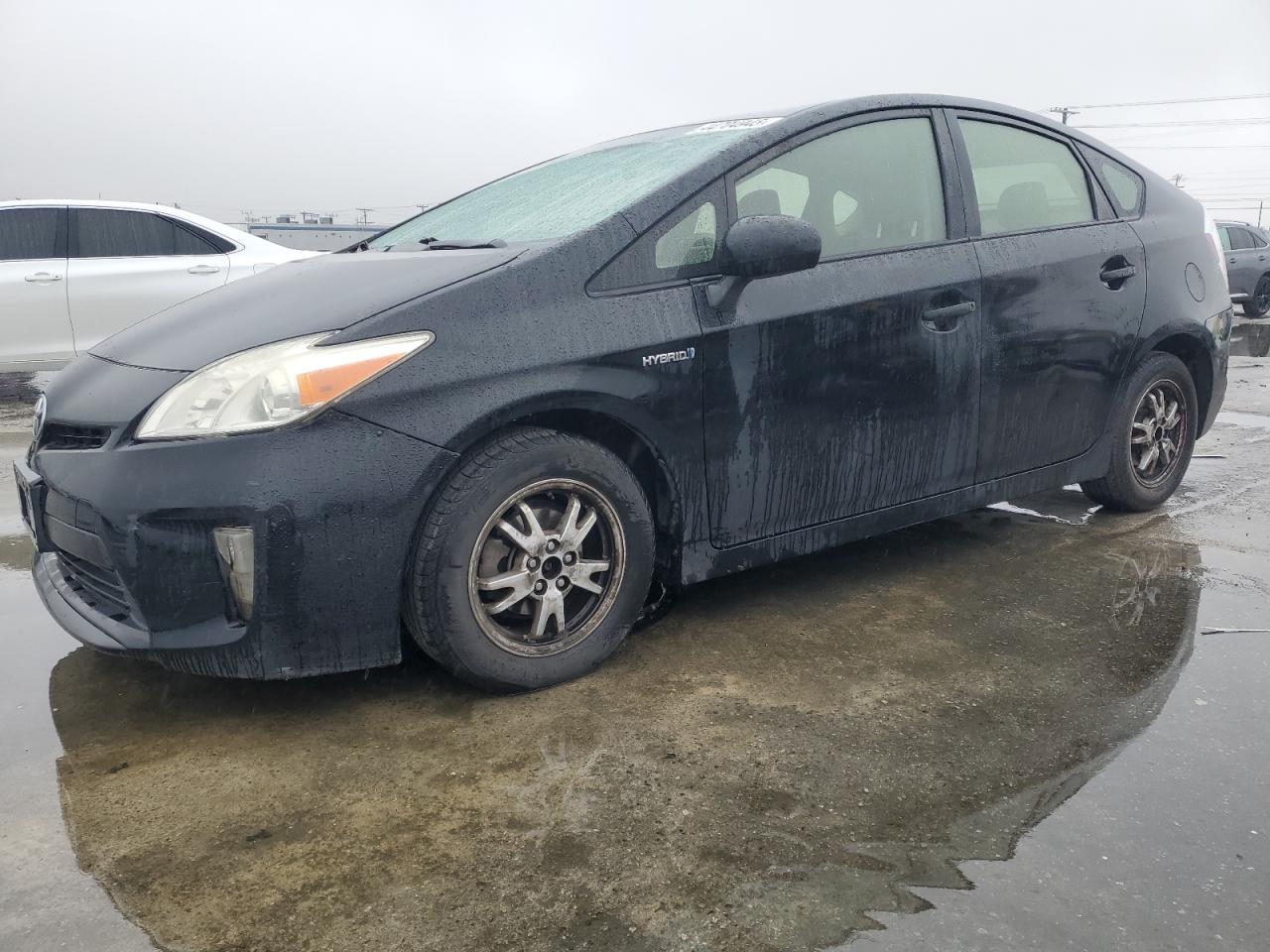 TOYOTA PRIUS 2014