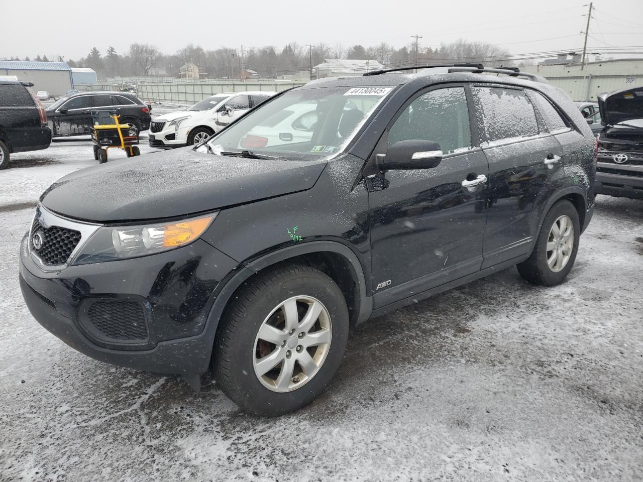 KIA SORENTO LX 2013