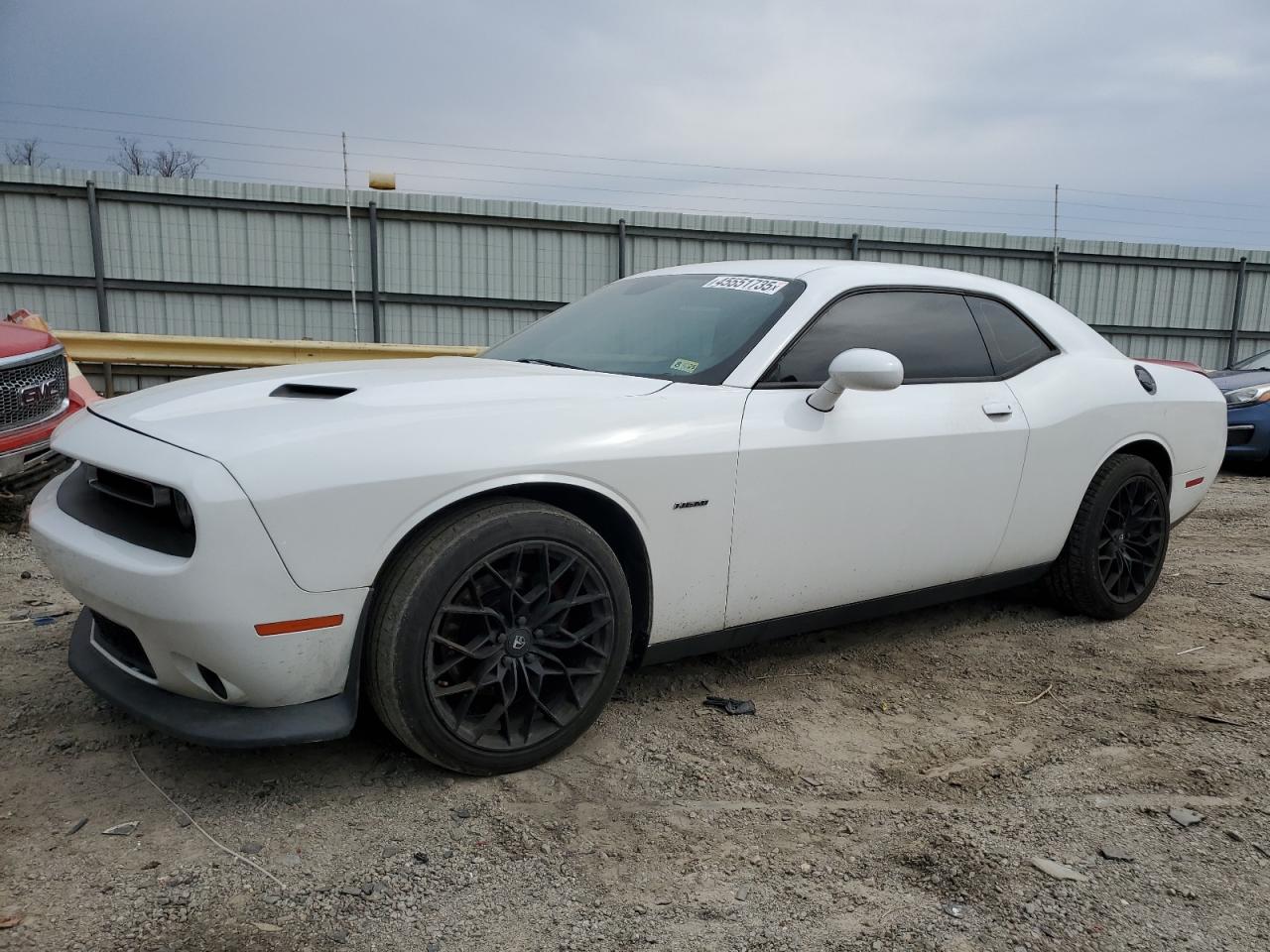 DODGE CHALLENGER 2017