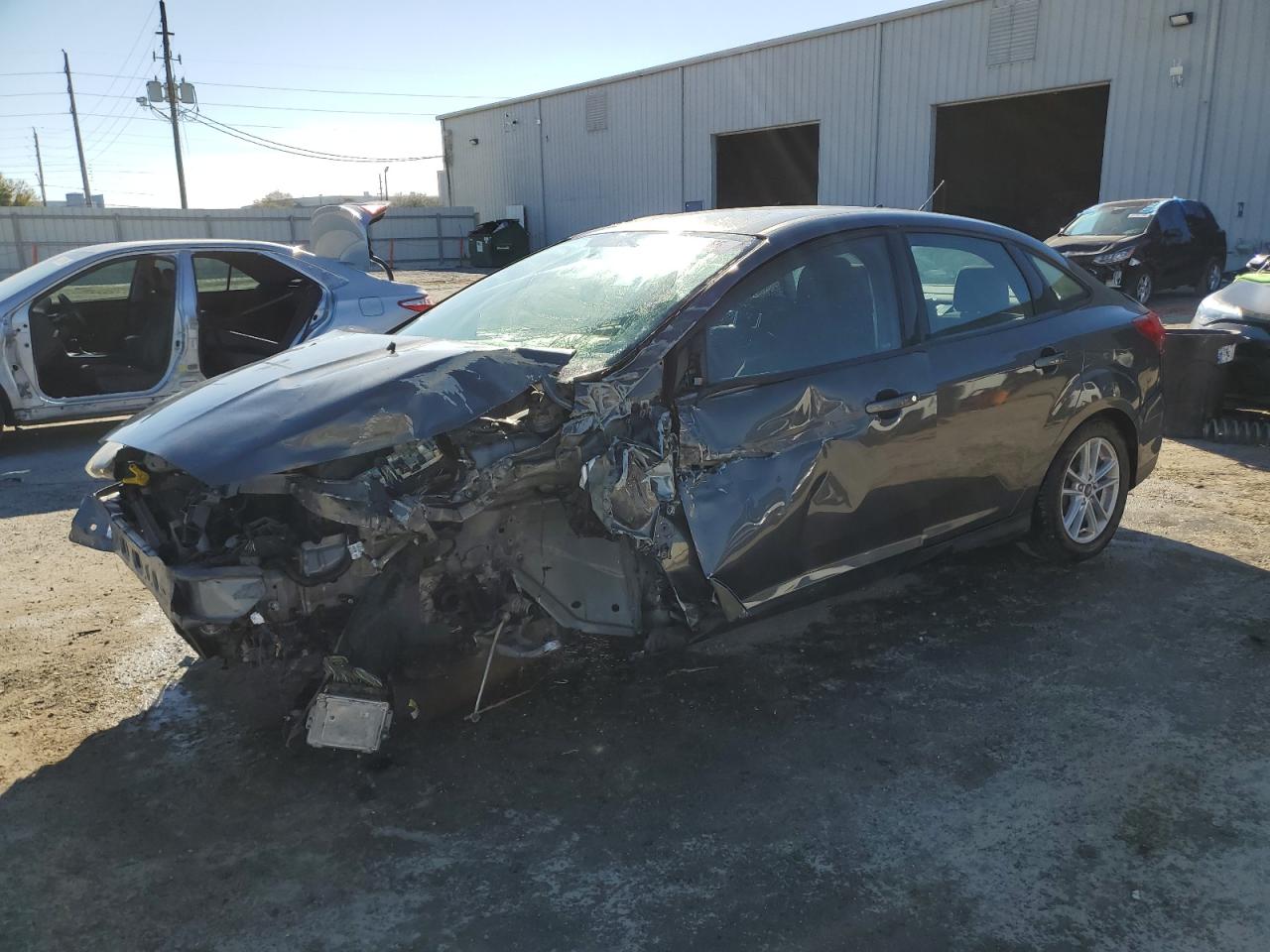 FORD FOCUS SE 2017