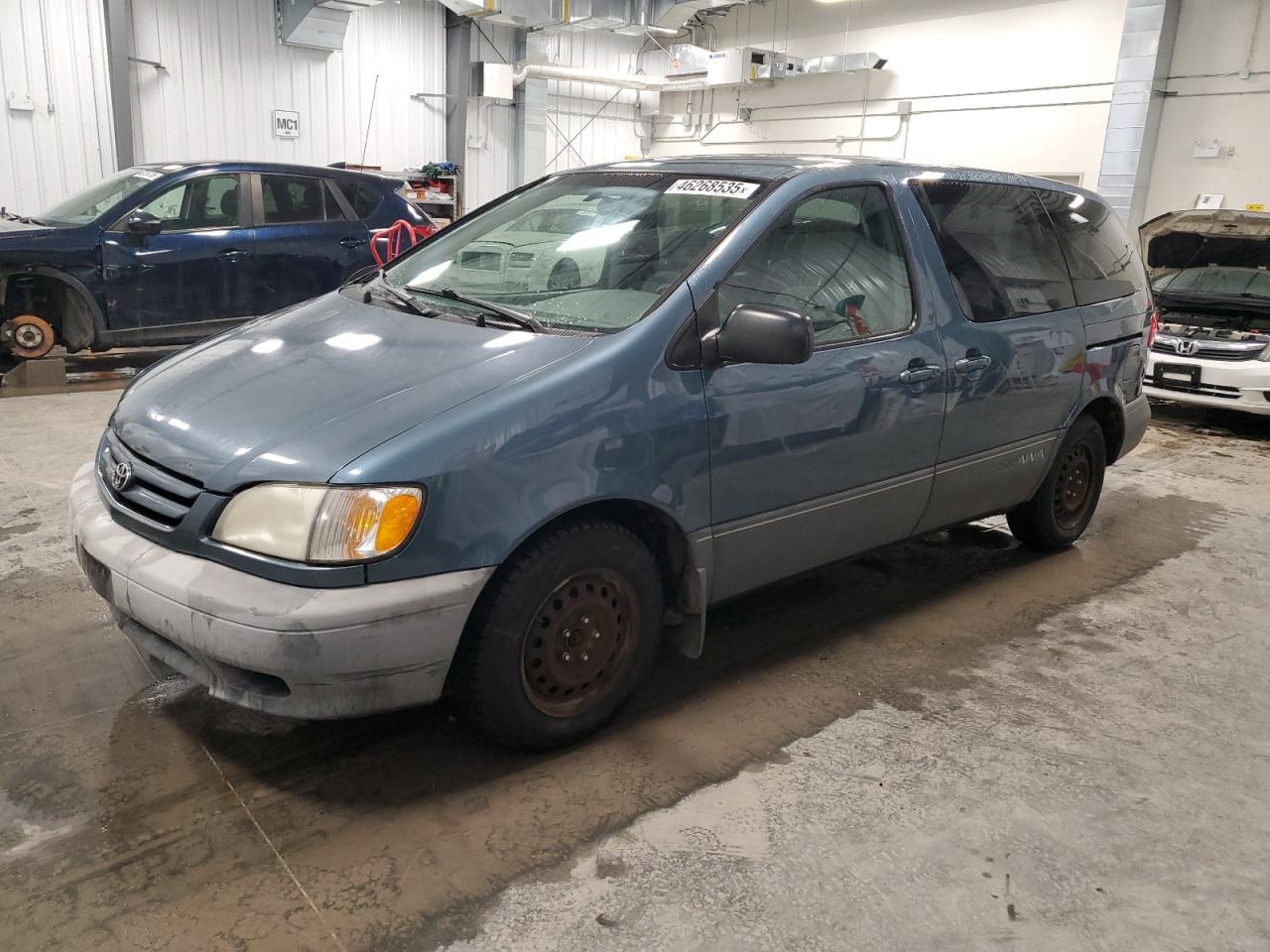 TOYOTA SIENNA CE 2003