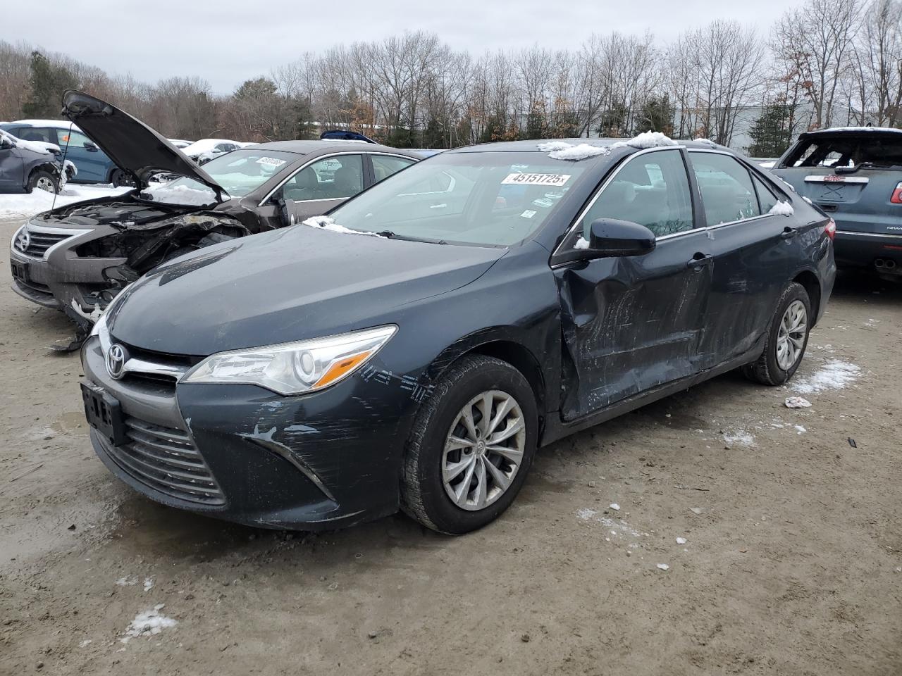 TOYOTA CAMRY LE 2017