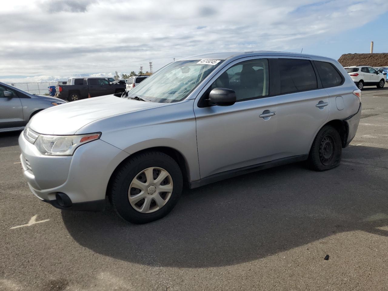 MITSUBISHI OUTLANDER 2014