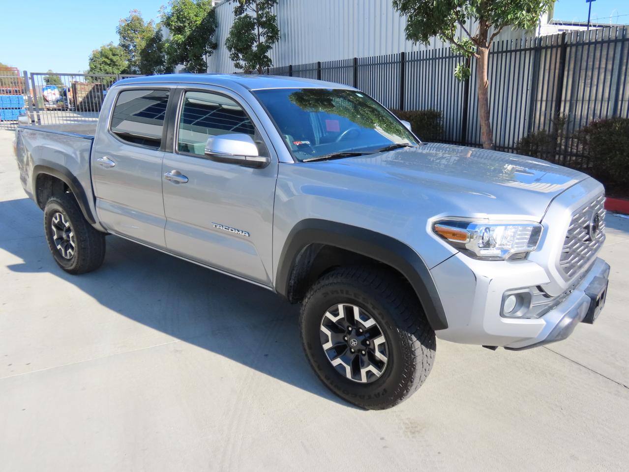 TOYOTA TACOMA DOU 2021