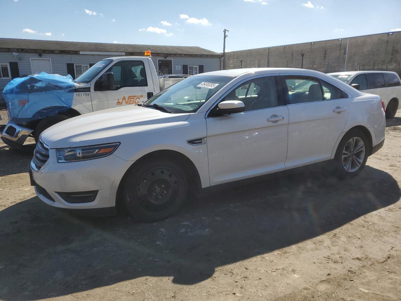 FORD TAURUS SEL 2018